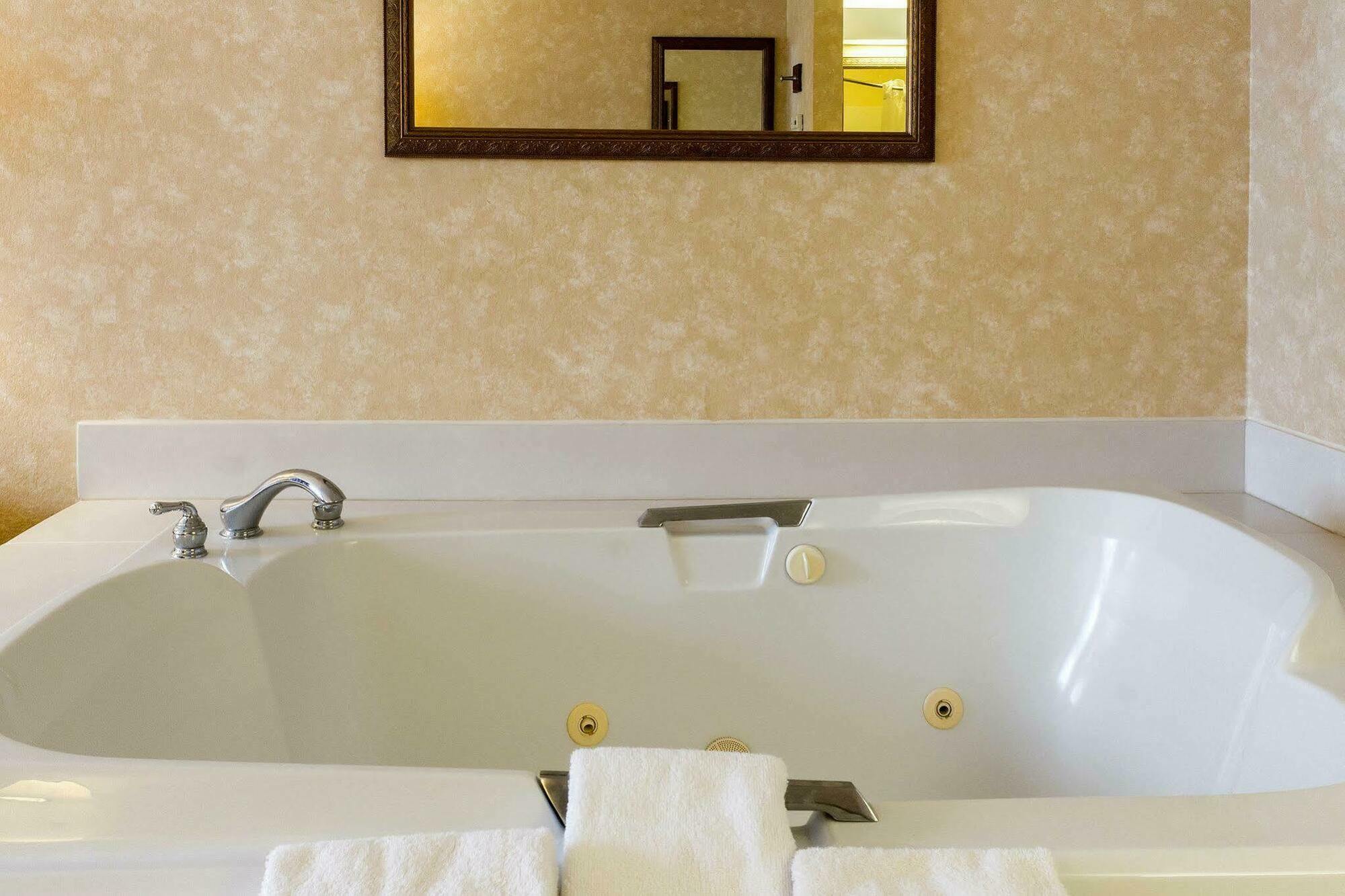 Quality Inn Brandon Kültér fotó